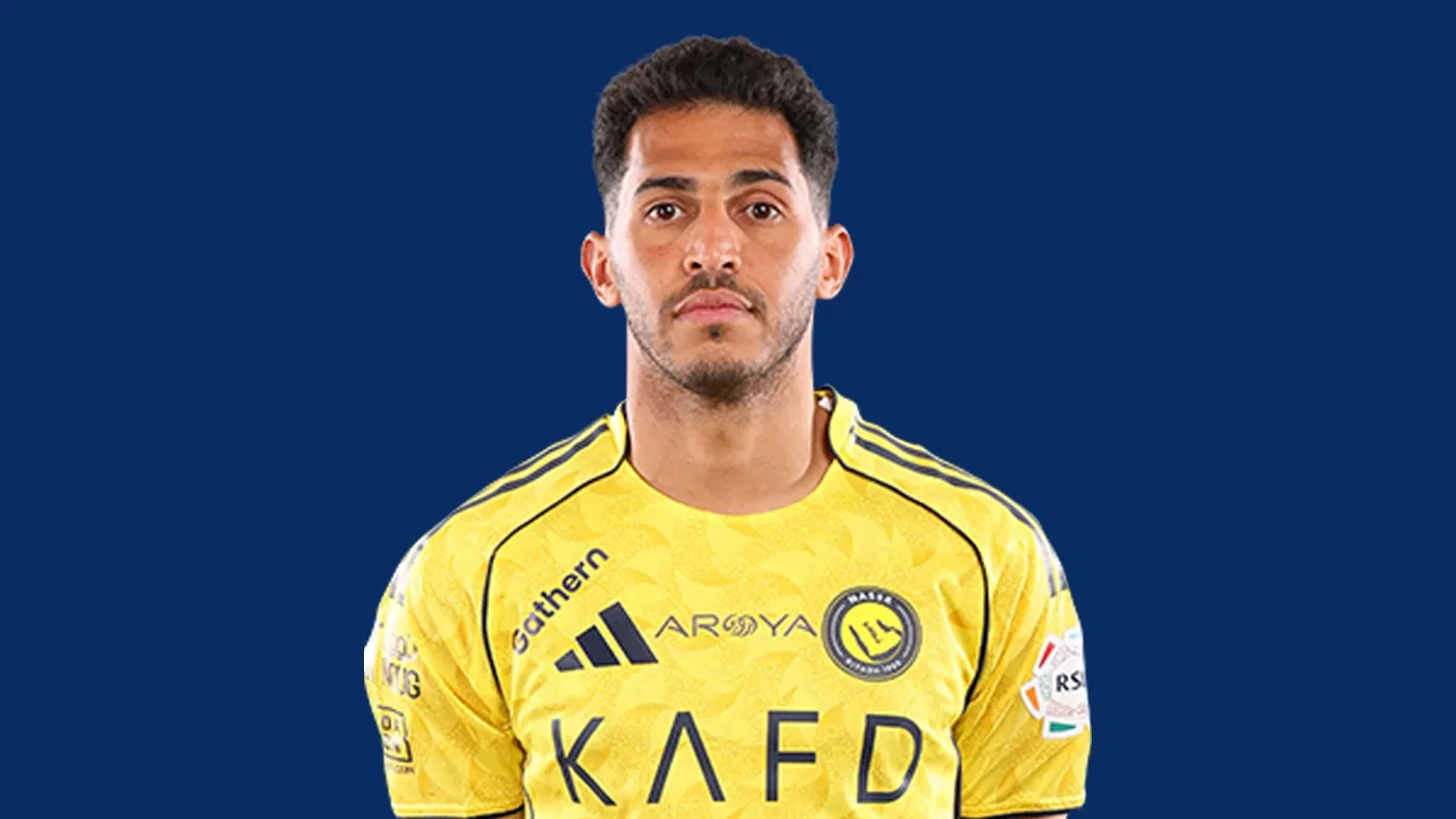 Chân dung chính thức hậu vệ Sultan Al-Ghannam của Al Nassr